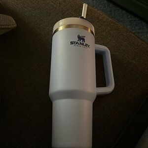 Stanley 40 oz quencher